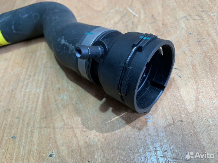 Верхний патрубок радиатора n45 n46 Bmw e90