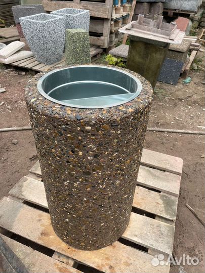 Бетонные урны / скамейки / ограничители / вазоны