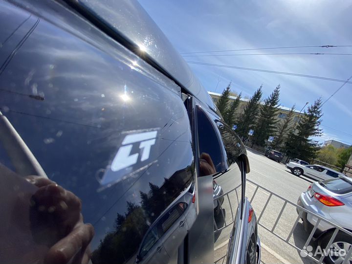 Ветровики на Toyota Camry 8