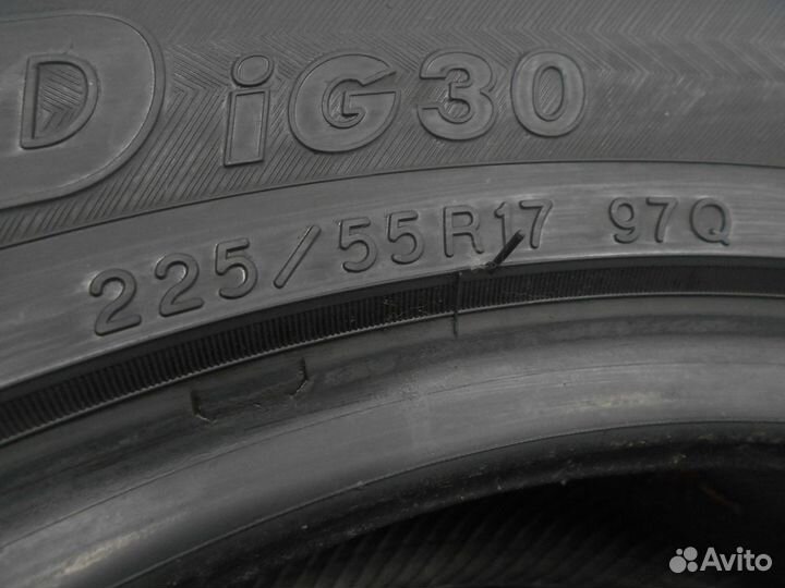 Yokohama Ice Guard IG30 225/55 R17