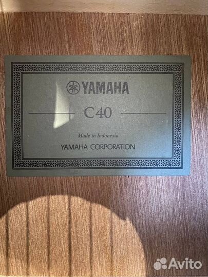 Классическая гитара Yamaha C40