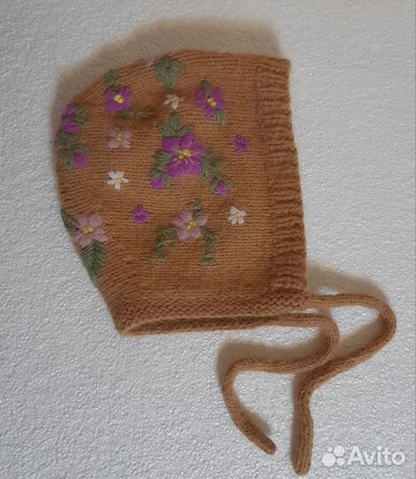 Чепчик с вышивкой