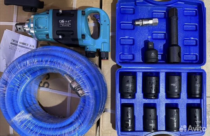 Пневмогайковерт грузовой с набором