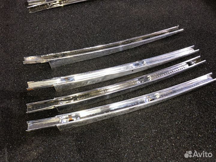 Молдинг стойка на дверь Мерседес W115/114