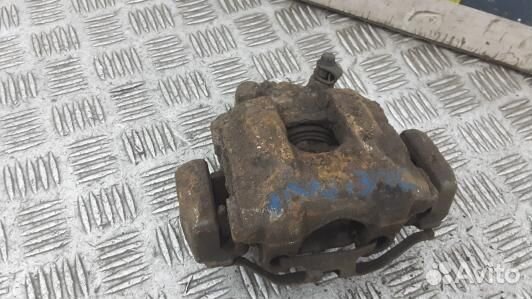 Суппорт тормозной задний правый land rover range r