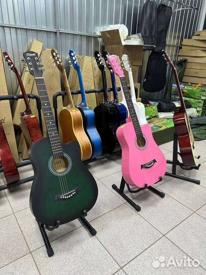 Акустическая гитара