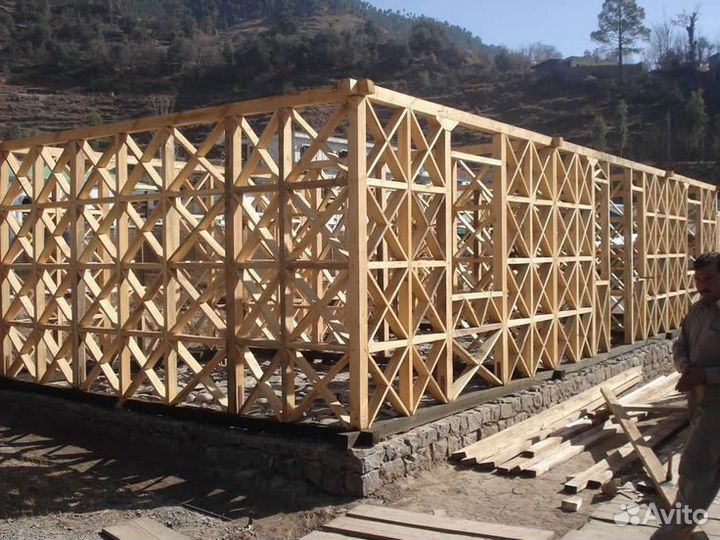 Бригада строителей