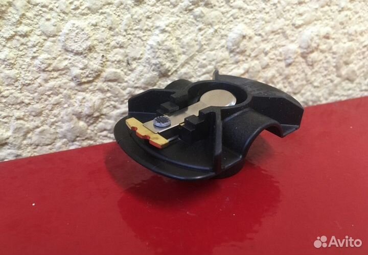 Бегунок трамблера Mitsubishi Colt Galant новый