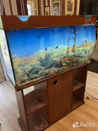 Аквариум с тумбой