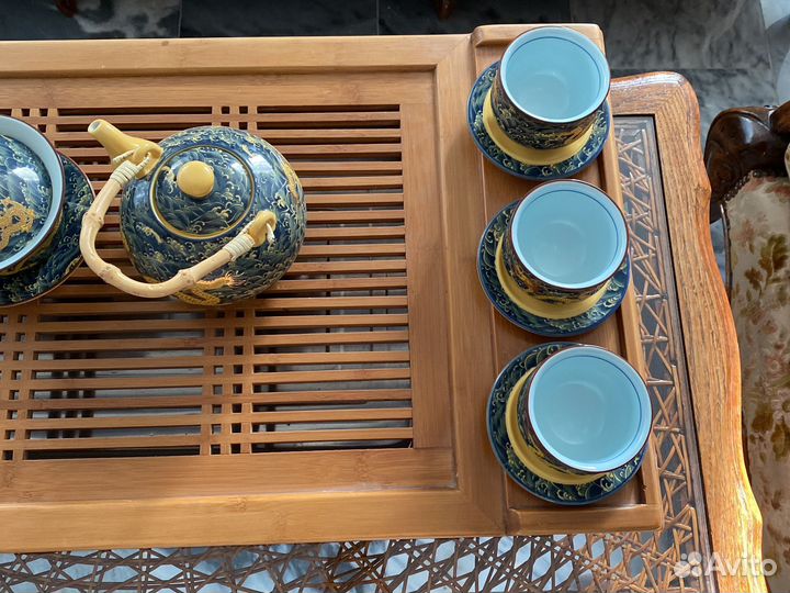 Китайский чайный столик с сервизом