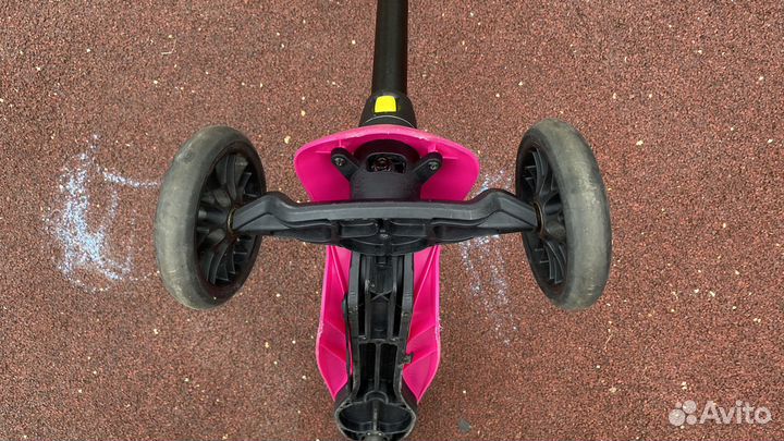 Детский трёхколёсный самокат