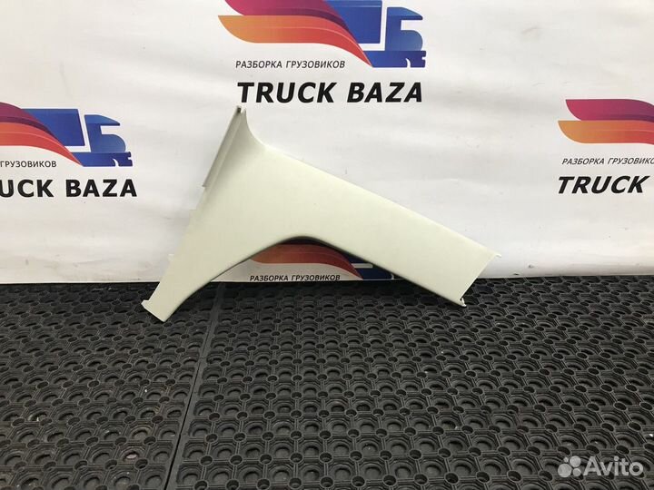 Накладка задней стойки левой Volvo FH