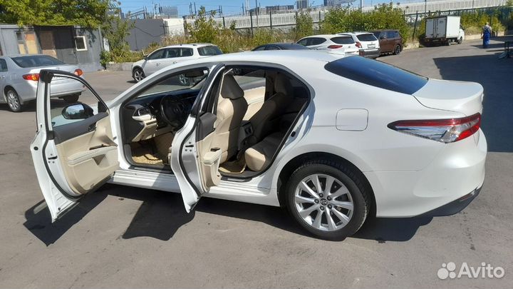 Разбор Toyota Camry 70 белый перламутр