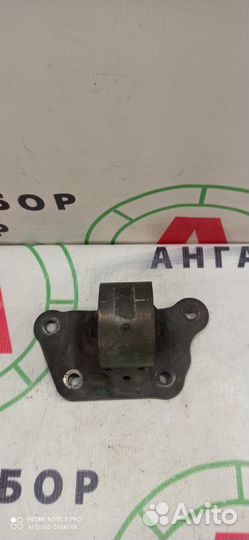 Опора (подушка) левая Mitsubishi Lancer 9 CS3A