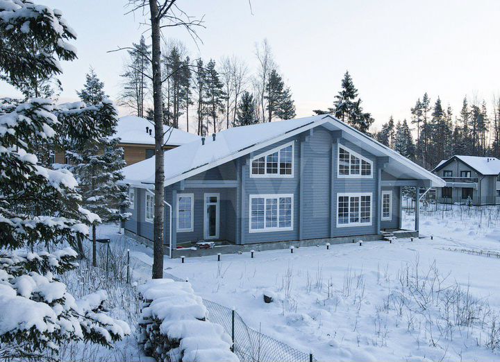 Коттедж 283 м² на участке 19 сот.