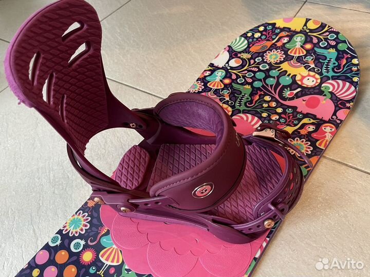 Сноуборд с креплениями, ботинки