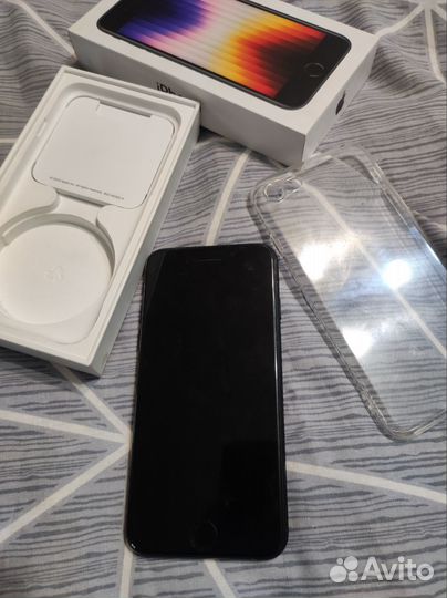 iPhone SE (2022), 64 ГБ