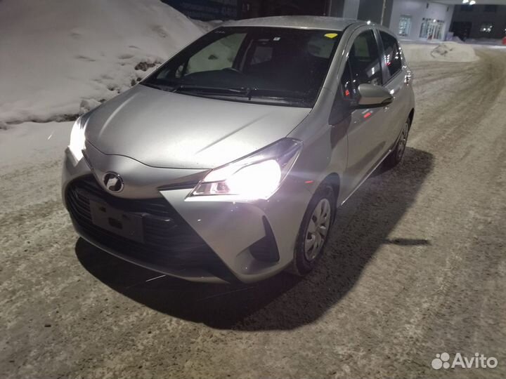Toyota Vitz 1.0 CVT, 2018, 60 200 км