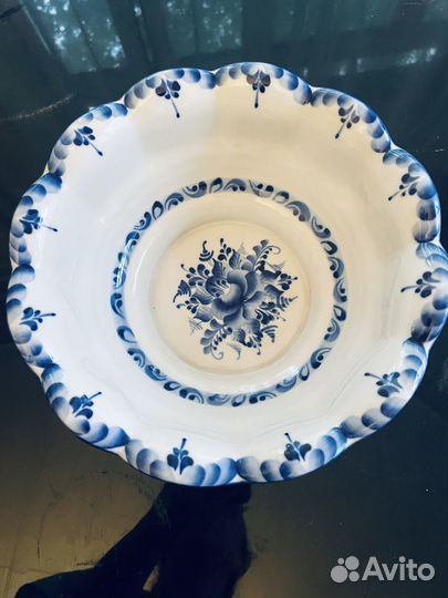 Фруктовница, салатник Гжель