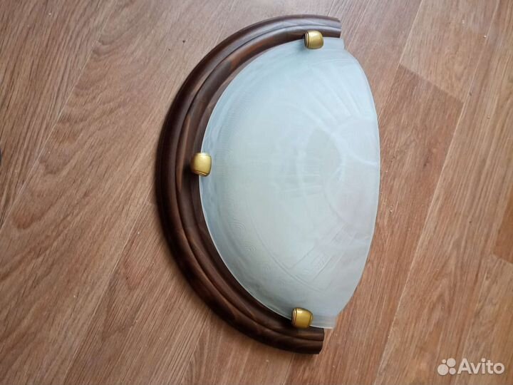 Люстры настенные