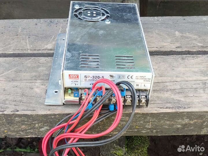 Блок питания Mean Well SP-320-5