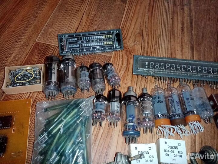 Радиодетали и разъёмы СССР, лот