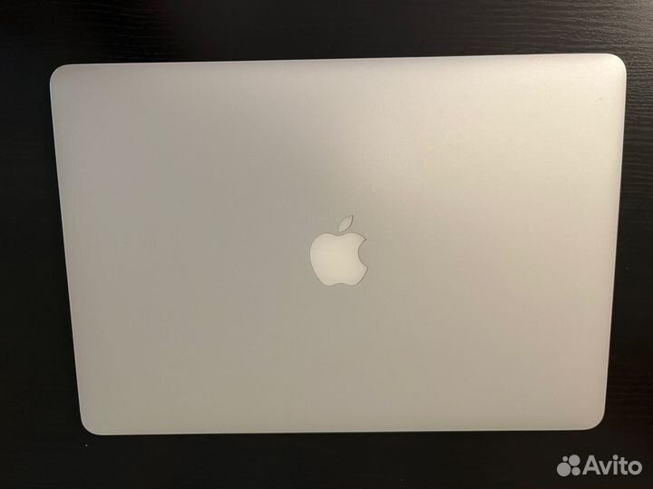 Apple Macbook pro 15 mid-2015