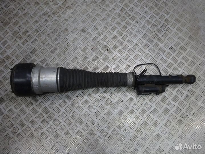 Амортизатор задний левый Мерседес 216 221