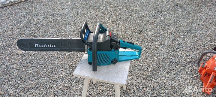 Бензопила makita dcs 400