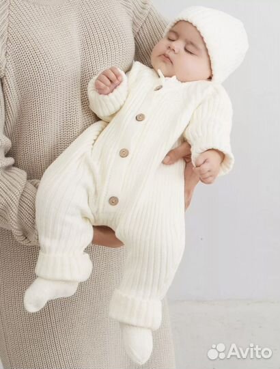 Вязаный комплект на выписку