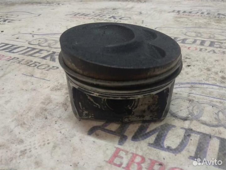 Поршень VW Touareg 2002-2010