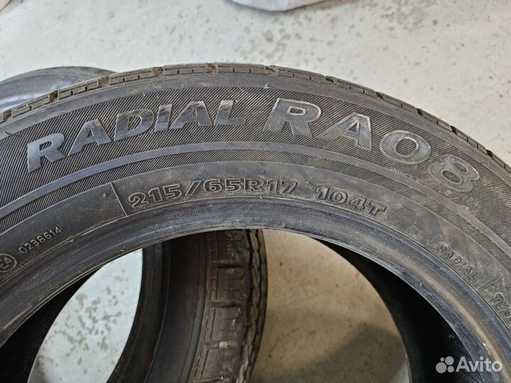 Hankook Radial RA06 215/65 R17 104T