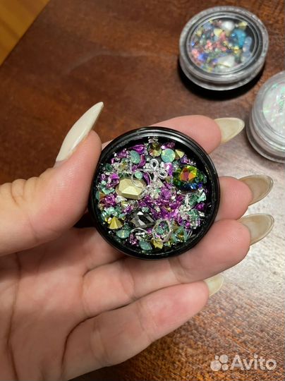 Для дизайна ногтей