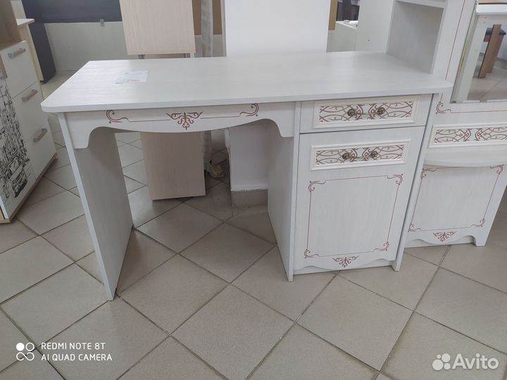 Стол письменный Флоренция рас.продажа