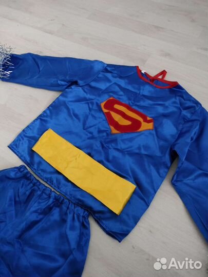 Новогодний костюм супермен