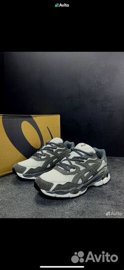 Кроссовки мужские asics