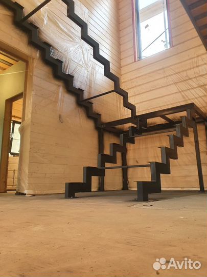 Каркас лестницы