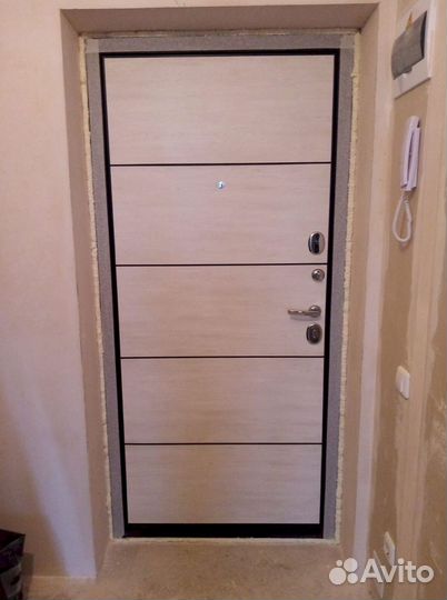 Дверь / дверь межкомнатная