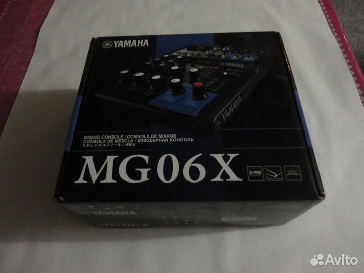 Yamaha MG 06 Х + JBL monitor +