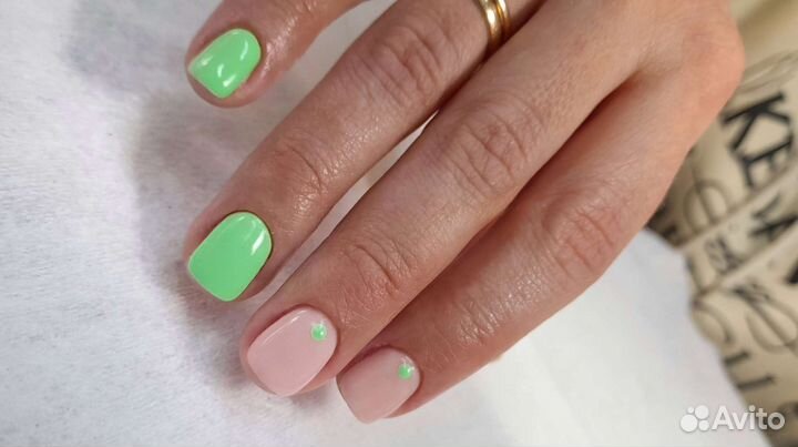 Маникюр-педикюр