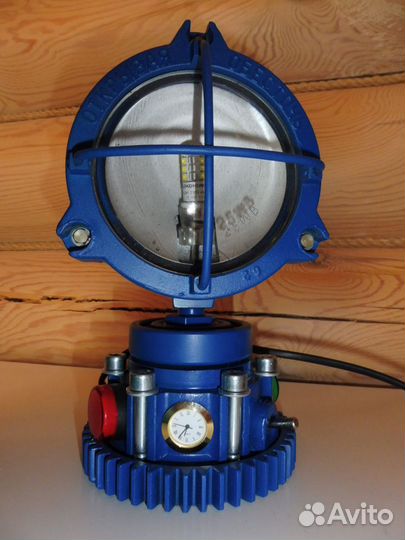 Светильник из запасных частей