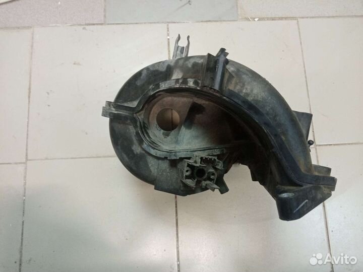 Воздушный коллектор на поло седан