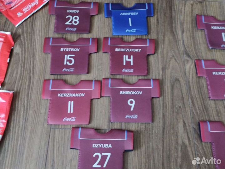 Футболки на бутылки сувенирные кока кола