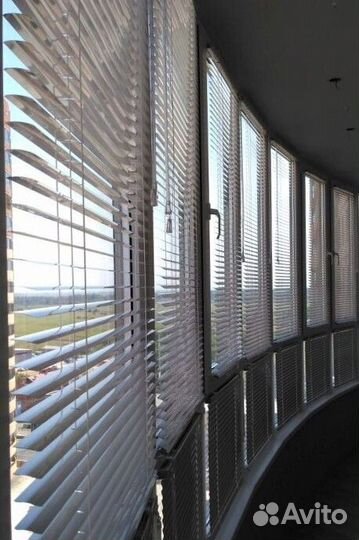 Рулонные кассетные шторы блекаут N655