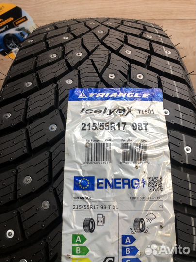 Triangle IcelynX TI501 215/55 R17 98T