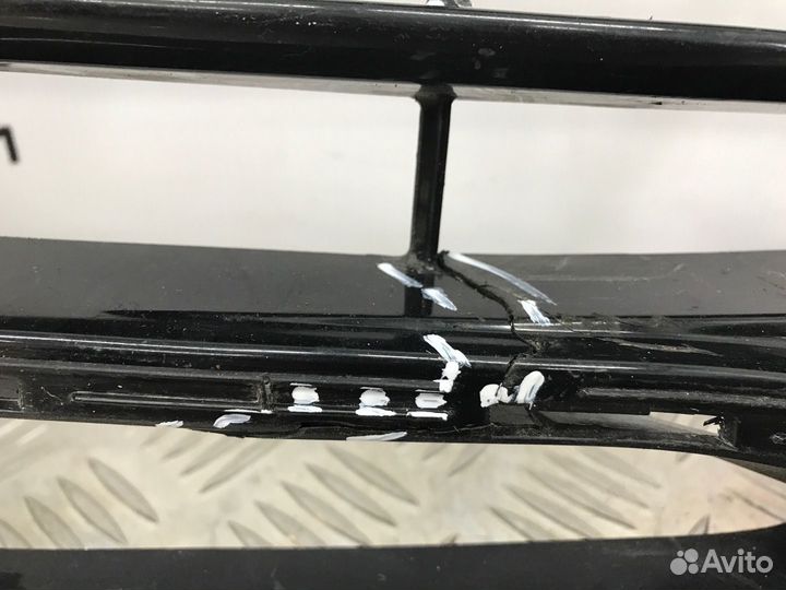 Б/У решетка бампера (радиатора ) передний левый