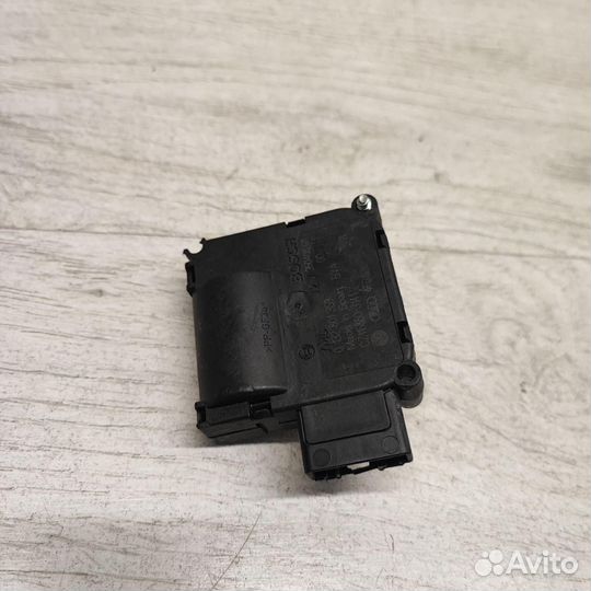 Сервопривод печки Audi A6 C6(4F0820511A)