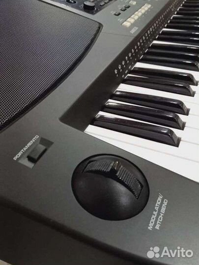 Синтезатор новый 76 клавиш