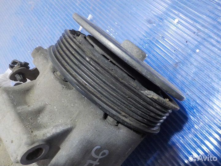 Компрессор кондиционера Toyota Auris