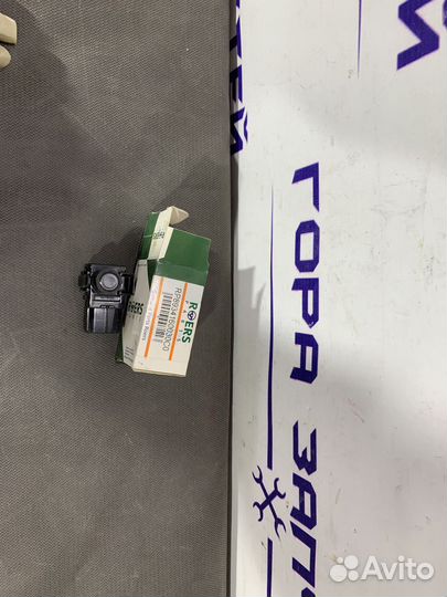 Датчик парктроника Toyota Camry CV40